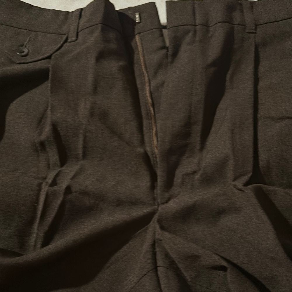 Haggar Brown Dress Pants with Pleats and Structured Fabric